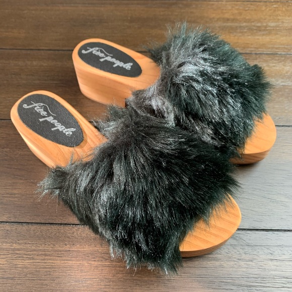 FREE PEOPLE Faux Fur Sonnet Clog Sandal 38 Black - Picture 6 of 12